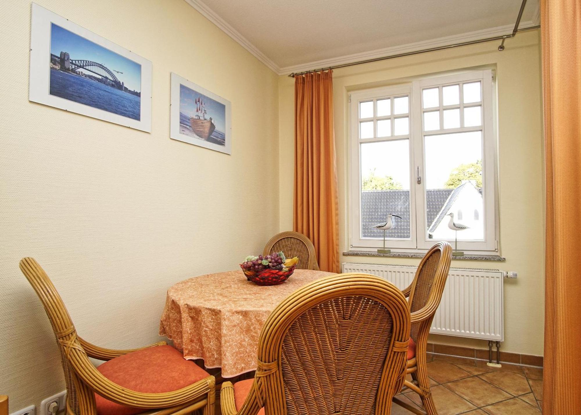 Villa Laetitia Fewo 16 - Strandnah, Balkon Binz Exteriör bild